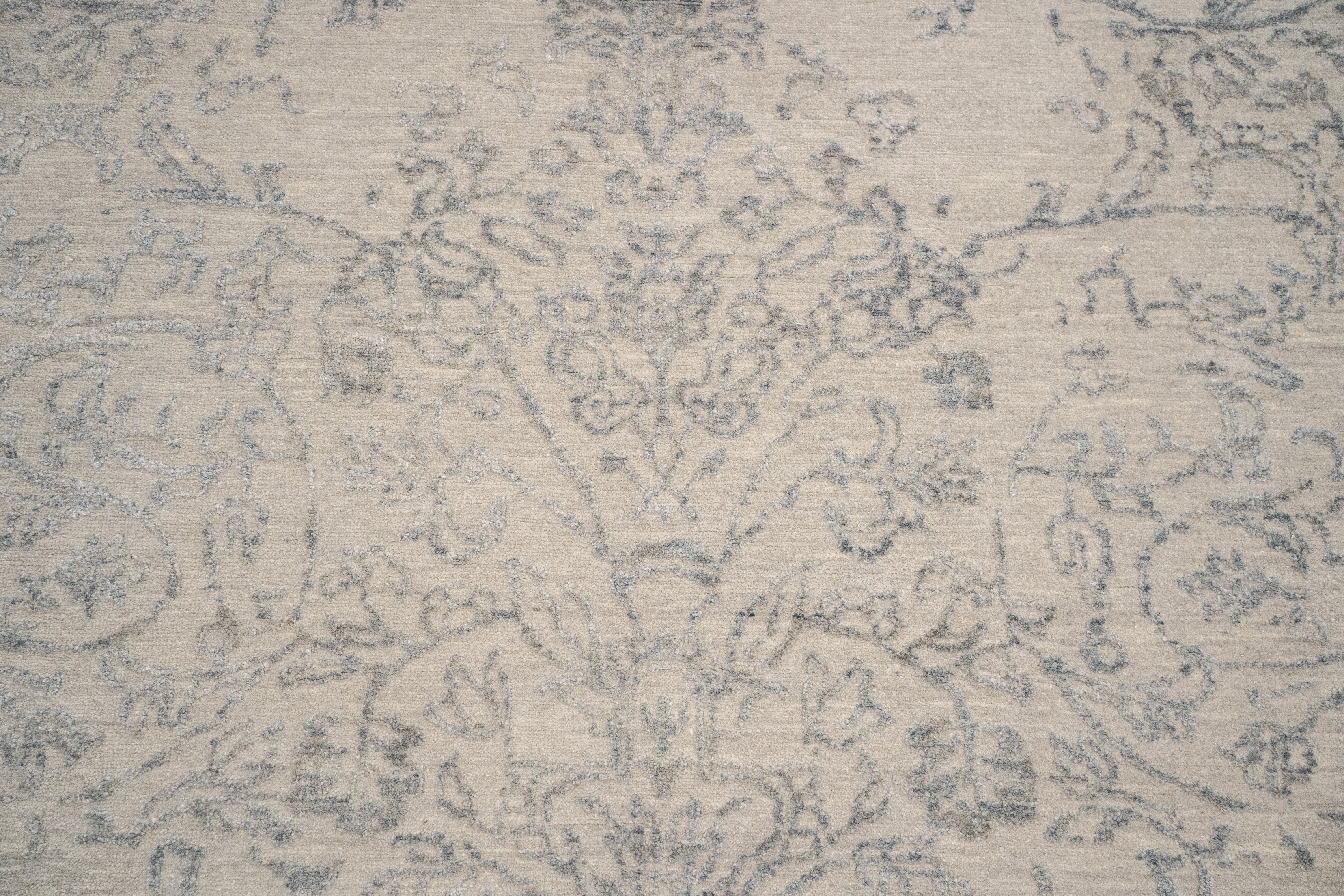 Handknotted Carpet, DIA- 3278 JK ROUND, Silver & Gray